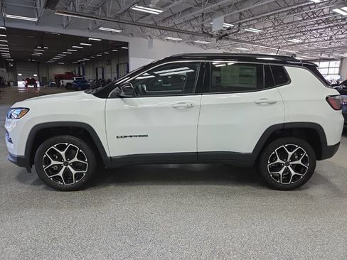 New 2026 Jeep Compass Limited AWD/4WD image 4