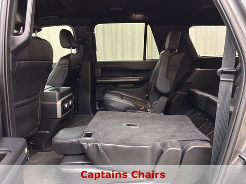 Used 2021 Ford Expedition Max XLT image 16