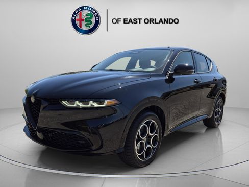 Used 2025 Alfa Romeo Tonale AWD/4WD image 3