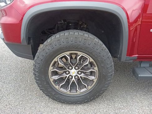 Used 2021 Chevrolet Colorado ZR2 image 10