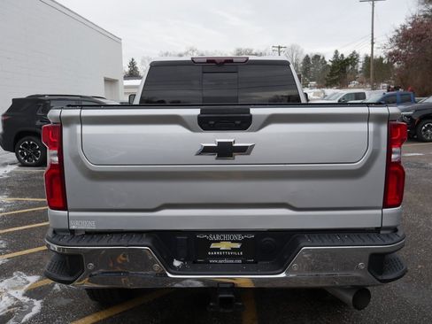 Used 2022 Chevrolet Silverado 3500 LTZ w/ LTZ Premium Package image 6