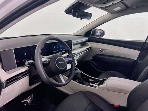 Used 2026 Hyundai Tucson SEL FWD image 8