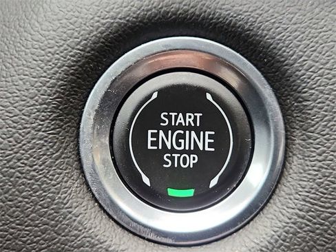 Used 2023 Chevrolet Colorado LT w/ LT Convenience Package image 16