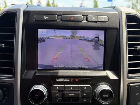 Used 2020 Ford F150 Lariat w/ Equipment Group 502A Luxury AWD/4WD image 25