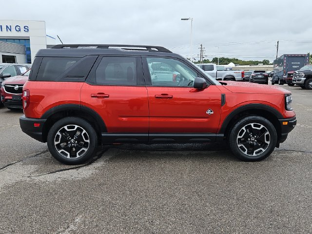 Certified 2022 Ford Bronco Sport Outer Banks w/ Tech Package AWD/4WD image 6