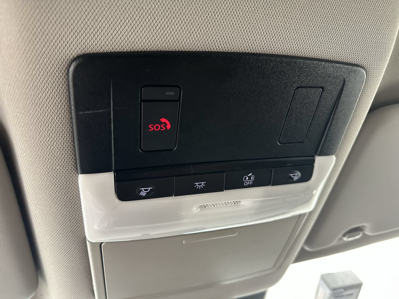 Used 2024 Nissan Rogue SV AWD/4WD image 10
