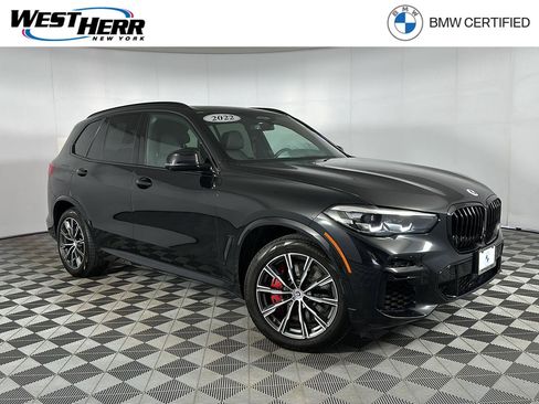 Used 2022 BMW X5 M50i AWD/4WD image 1