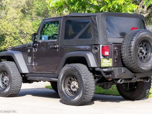 Used 2016 Jeep Wrangler Sport AWD/4WD image 5