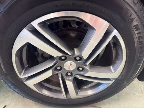 Used 2019 GMC Terrain SLT w/ Preferred Package FWD image 36