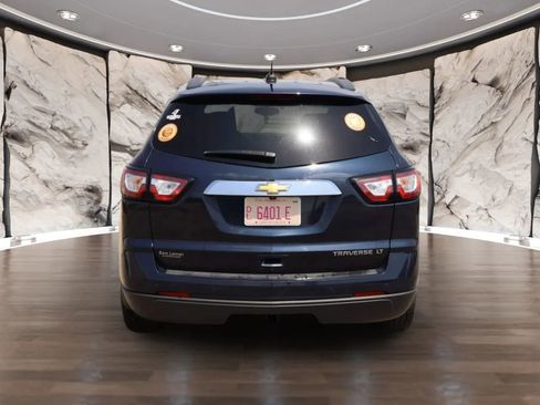 Used 2016 Chevrolet Traverse LT w/ Style and Technology Package image 7