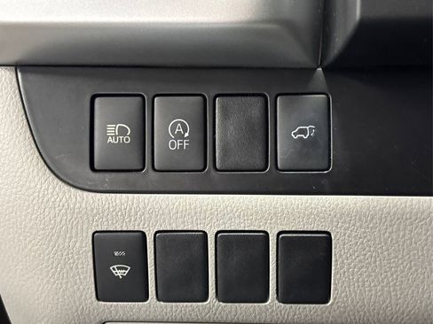 Used 2018 Toyota Highlander XLE image 40