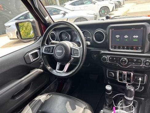 Used 2021 Jeep Wrangler Unlimited Sahara w/ Cold Weather Group AWD/4WD image 9