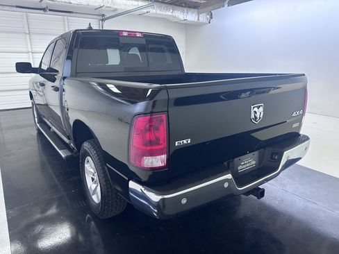 Used 2019 RAM 1500 Classic SLT w/ Luxury Group AWD/4WD image 12