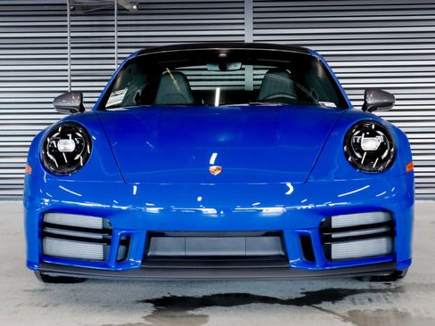 New 2026 Porsche 911 Carrera T image 9