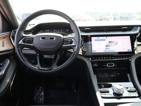 New 2026 Jeep Grand Cherokee L Summit AWD/4WD image 20