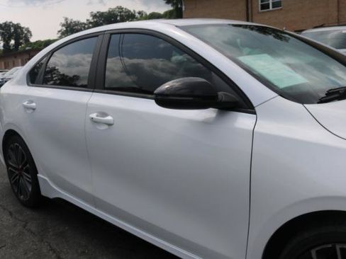Used 2022 Kia Forte GT FWD image 3