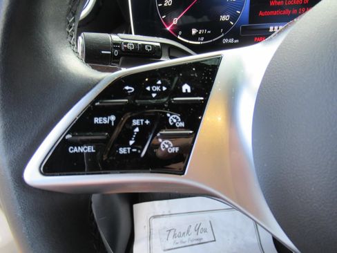 Used 2023 Mercedes-Benz GLC 300 image 22
