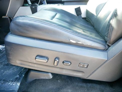 Used 2016 Ford Expedition Limited image 8