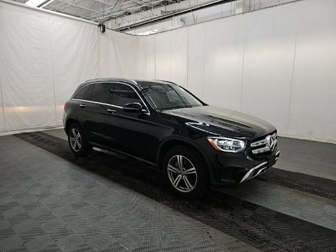 Used 2022 Mercedes-Benz GLC 300 4MATIC w/ Premium Package Lite image 3