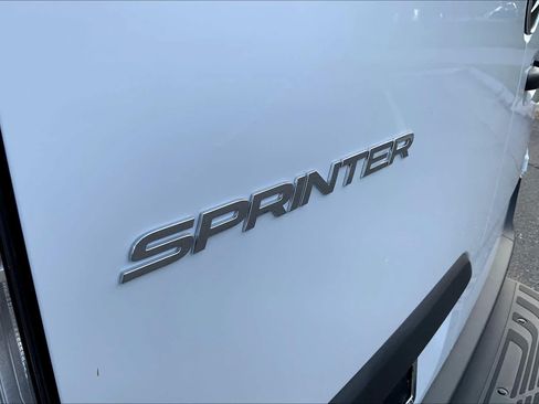 Certified 2025 Mercedes-Benz Sprinter 2500 image 20