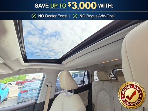 Used 2020 Toyota Highlander XLE image 30