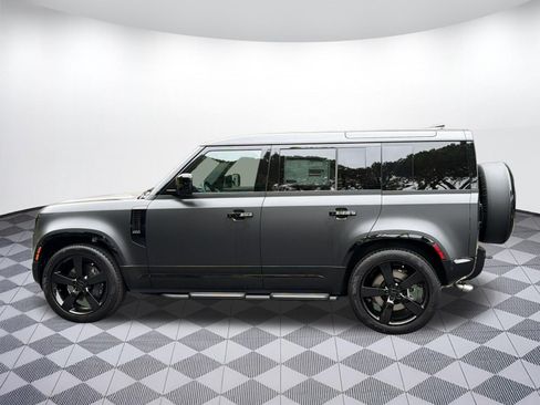 New 2026 Land Rover Defender 110 X-Dynamic SE AWD/4WD image 2