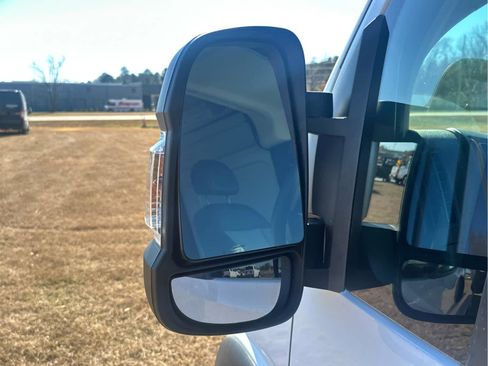 New 2025 RAM ProMaster 2500 image 18