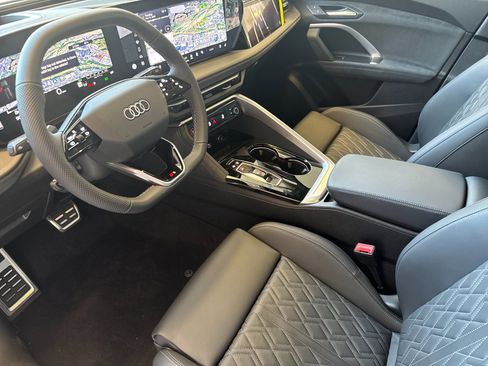New 2026 Audi SQ5 Prestige AWD/4WD image 7