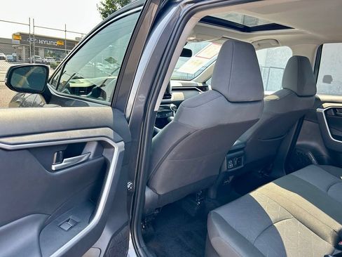 Certified 2025 Toyota RAV4 XLE w/ Convenience Package AWD/4WD image 11