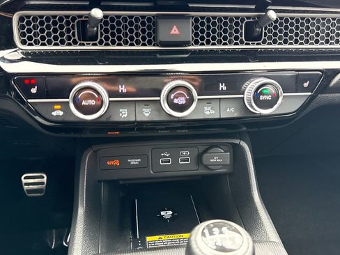 Certified 2024 Honda Civic Sport Touring image 21