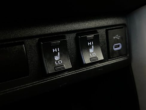 Certified 2025 Toyota Corolla Cross XLE image 20