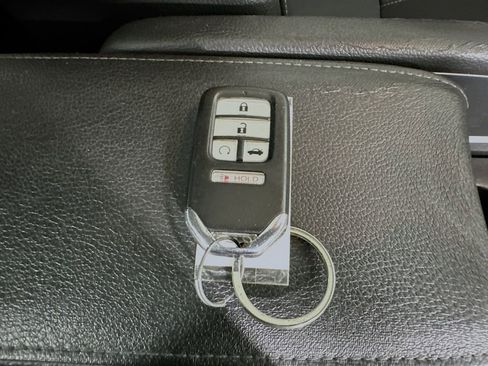 Used 2018 Honda Civic EX-L image 39