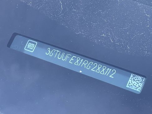 Used 2024 GMC Sierra 1500 AT4X image 34