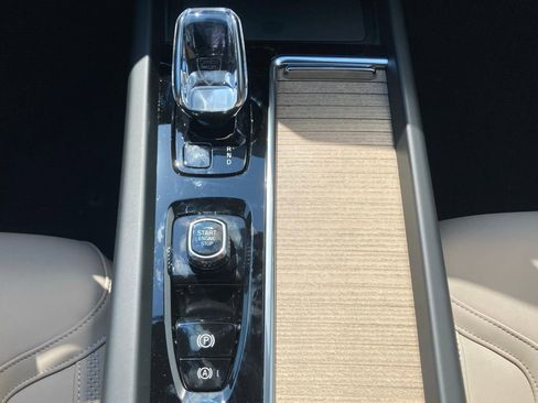 New 2026 Volvo XC60 B5 Plus w/ Climate Package image 12