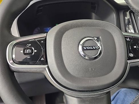 Certified 2023 Volvo XC60 B5 Plus w/ Climate Package image 27