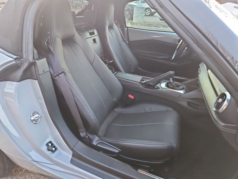 Used 2024 MAZDA MX-5 Miata Grand Touring w/ Weather Package image 14
