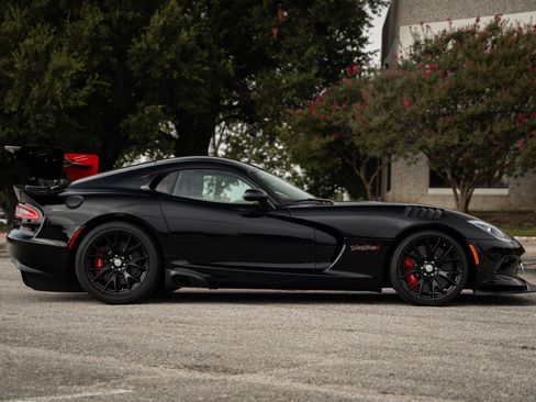 Used 2017 Dodge Viper GTC w/ ACR Package RWD image 8