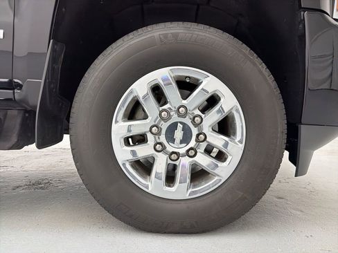 Used 2019 Chevrolet Silverado 3500 High Country w/ Duramax Plus Package image 19