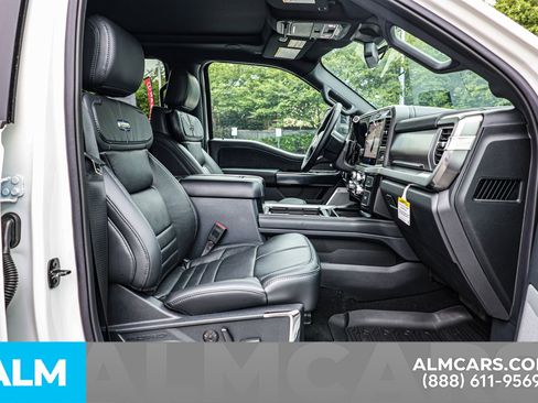 Used 2025 Ford F450 Platinum image 22