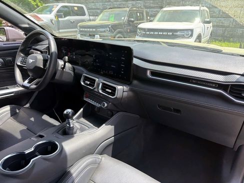 Used 2025 Ford Mustang GT Premium RWD image 10
