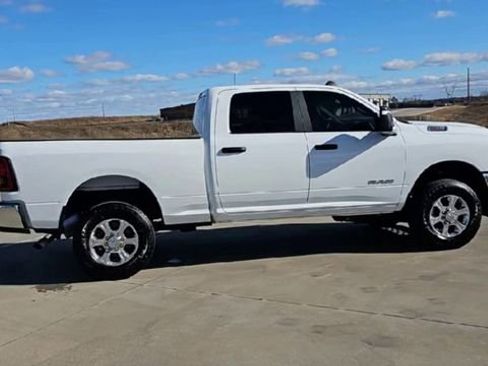 Used 2025 RAM 2500 Big Horn image 9