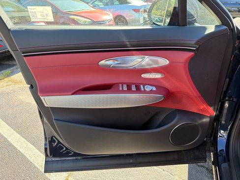 New 2026 Genesis GV70 2.5T Sport Prestige AWD/4WD image 10