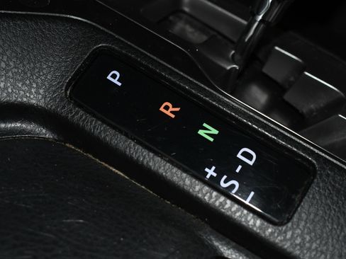 Used 2018 Toyota RAV4 XLE image 38