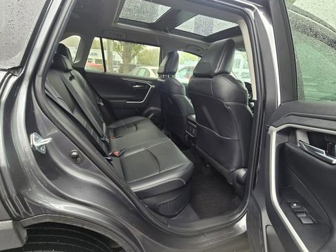 Used 2021 Toyota RAV4 Limited AWD/4WD image 13