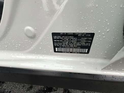 Certified 2025 Subaru Crosstrek 2.0i Premium image 33