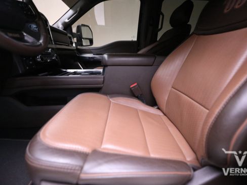 Used 2024 Ford F250 King Ranch w/ FX4 Off-Road Package image 10