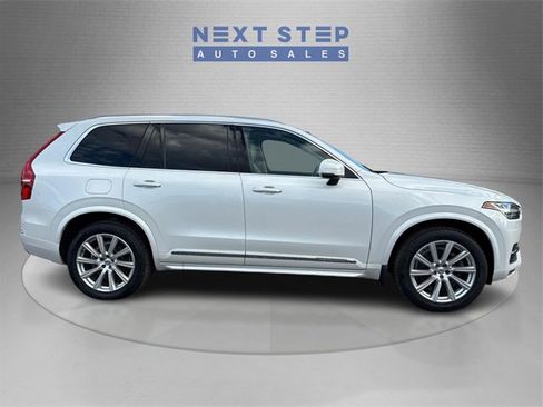 Used 2016 Volvo XC90 T6 Inscription w/ Vision Package image 9