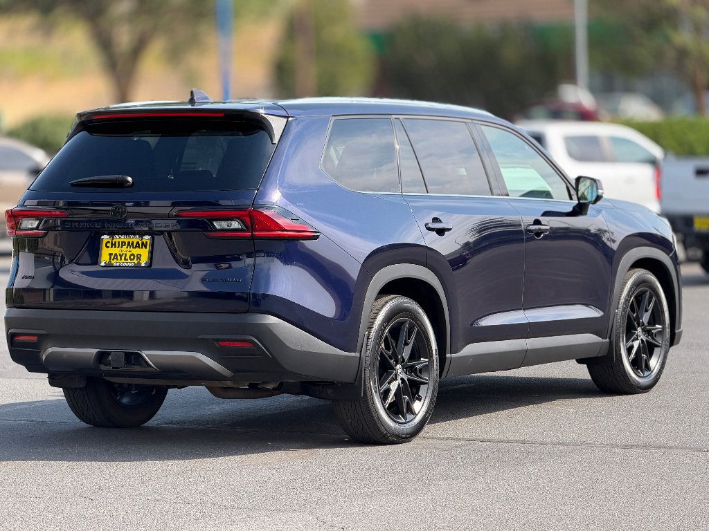 Used 2025 Toyota Grand Highlander AWD image 24