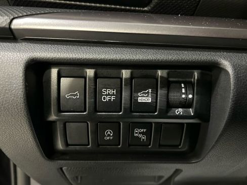 Used 2022 Subaru Forester Premium image 21