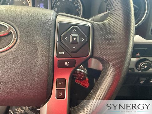 Used 2019 Toyota Tacoma SR5 RWD image 14